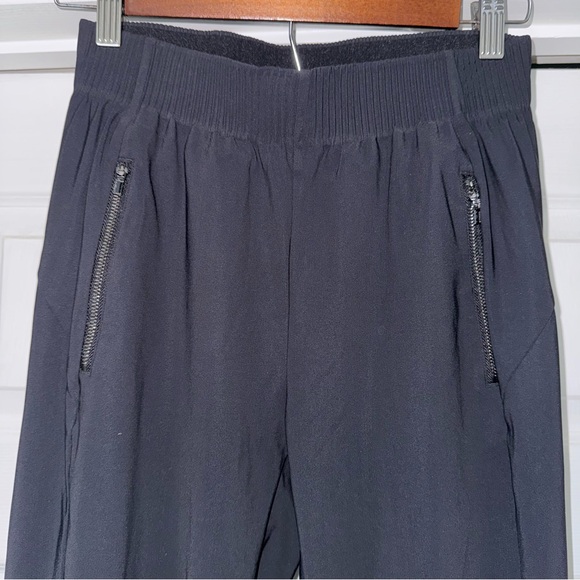 🟣4/$20 Athleta Cosmic Black Jogger Pants XS - Picture 3 of 6